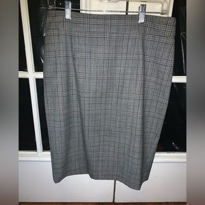 EUC Size 6 Banana Republic Wool Pencil Skirt